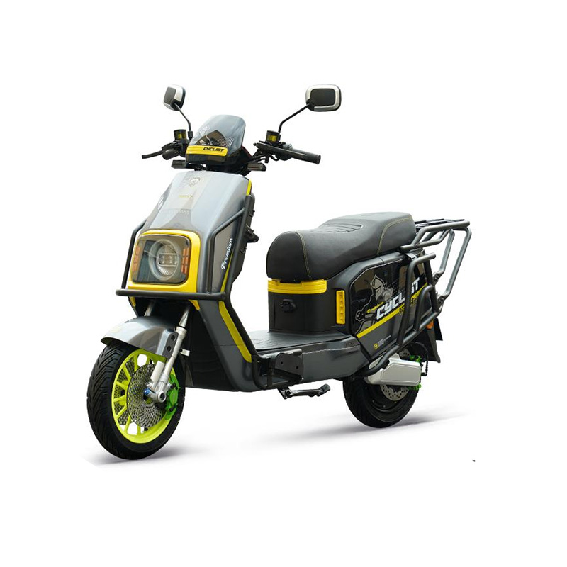 Quais recursos de segurança estão integrados à Scooter Elétrica Bull Model para evitar roubo, como fechaduras, alarmes ou rastreamento remoto?
