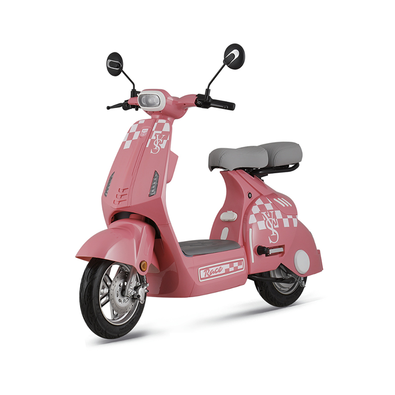 Como o design da Scooter Elétrica Modelo Simples garante conforto em viagens longas, como por meio de suspensão ou recursos ergonômicos?