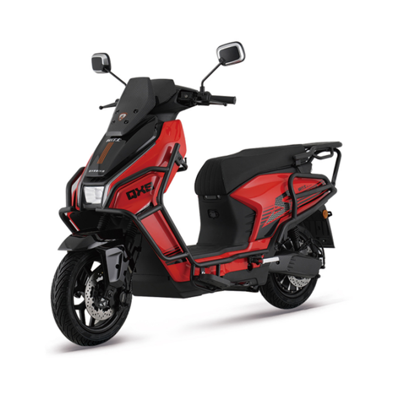 Como a Scooter Elétrica Modelo Turtle garante conforto para passeios mais longos, especialmente em termos de suspensão, design do assento ou posicionamento do apoio para os pés?