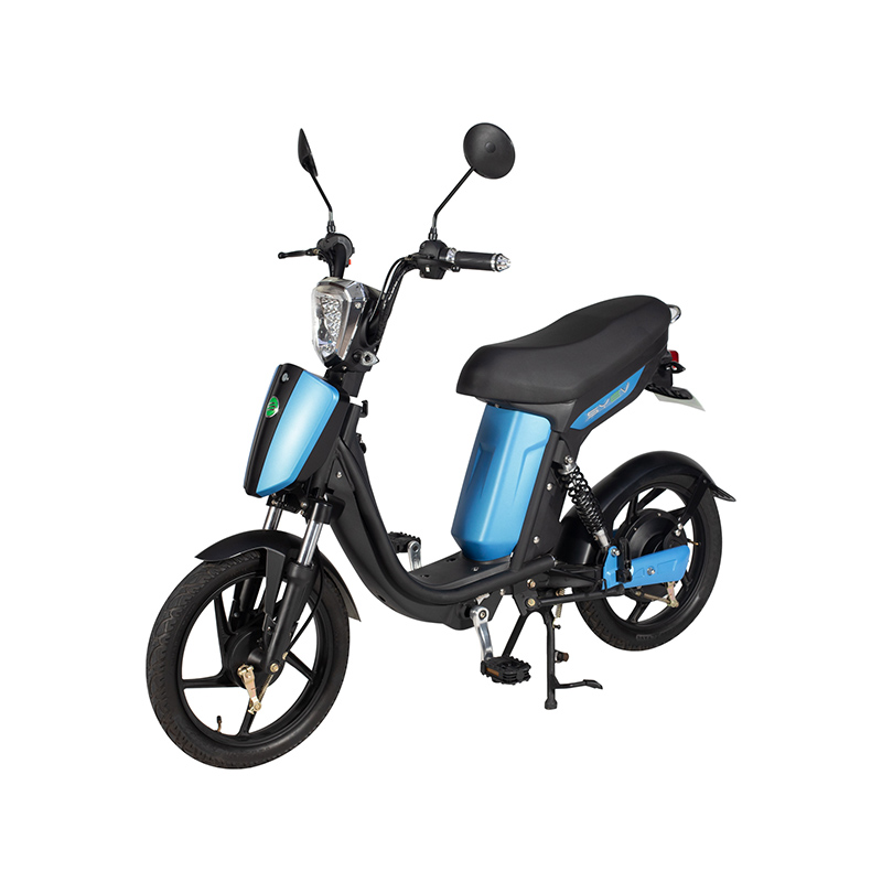 Como a proteção contra o vento oferecida pela carenagem da Versatile Motorcycle se compara a outras motocicletas projetadas para passeios multiterrenos de longa distância?